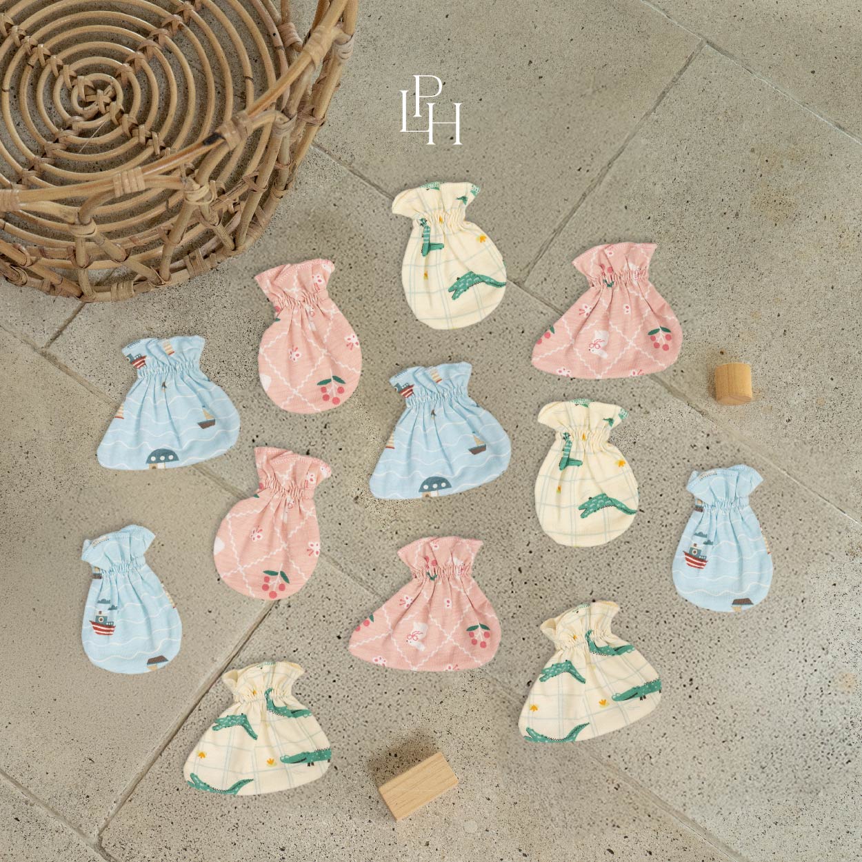 Little Wear 36.0 Mitten Booties