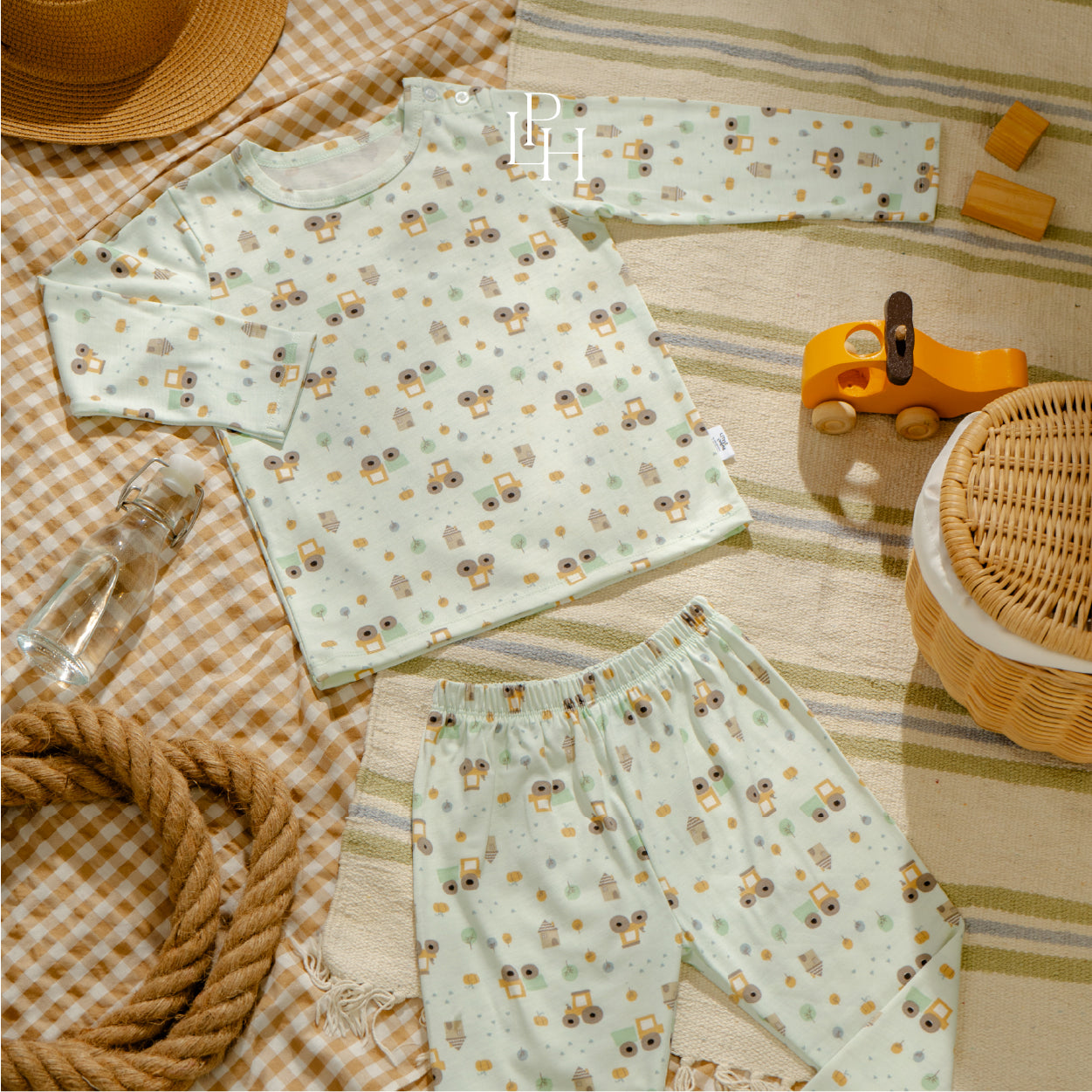 Little Wear Shoulder Button Long Set 40.0