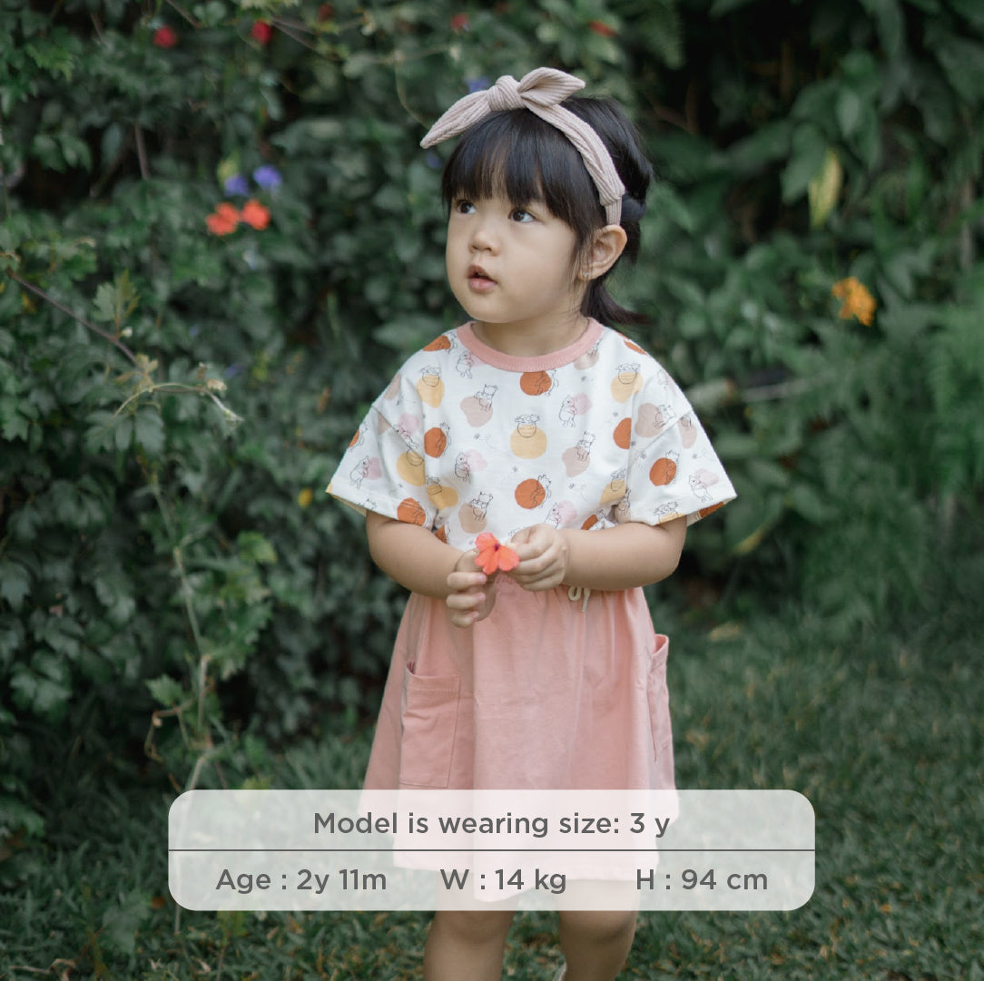 Pooh's Honey Hunt Girl Set