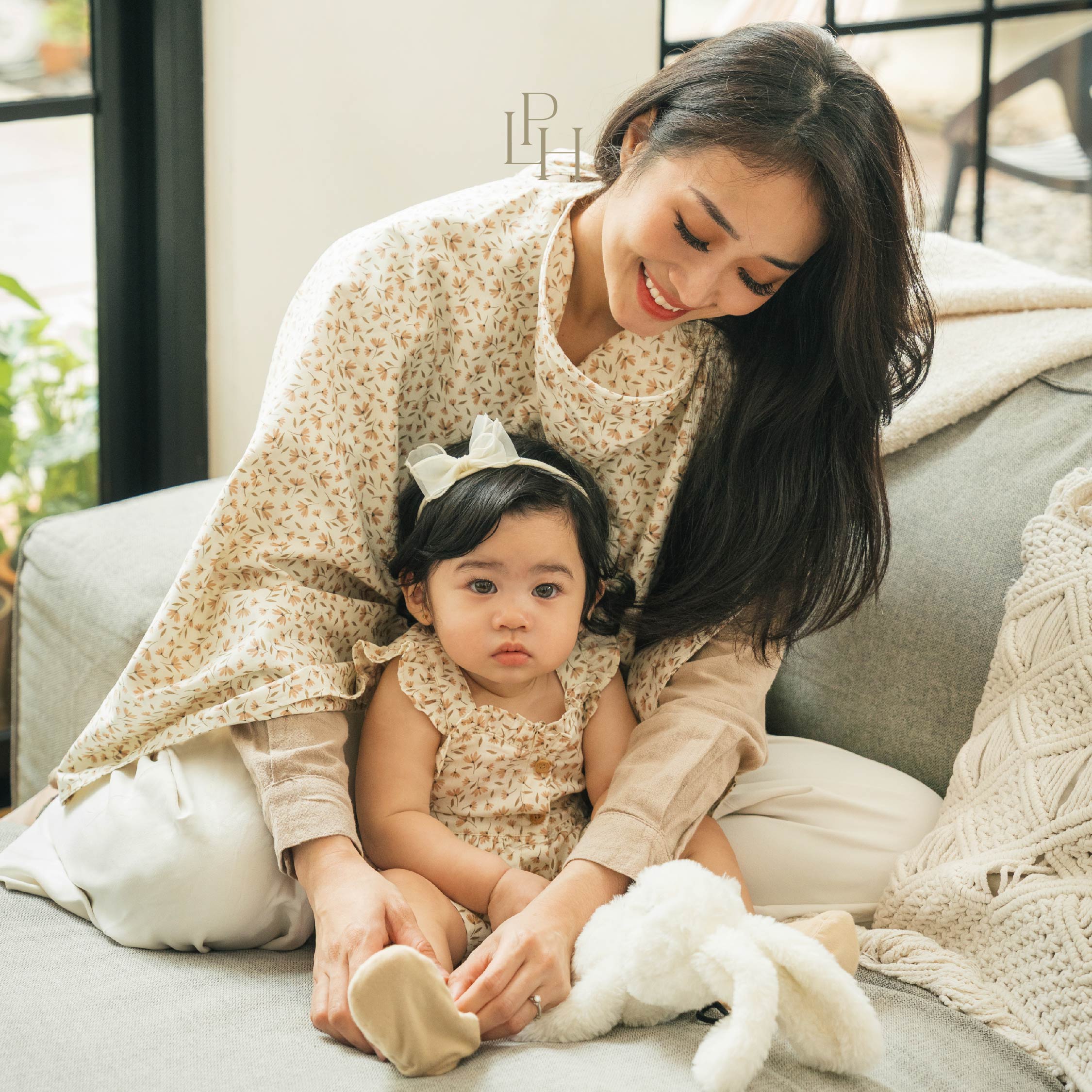 Cuddly Mama Apron 2.0