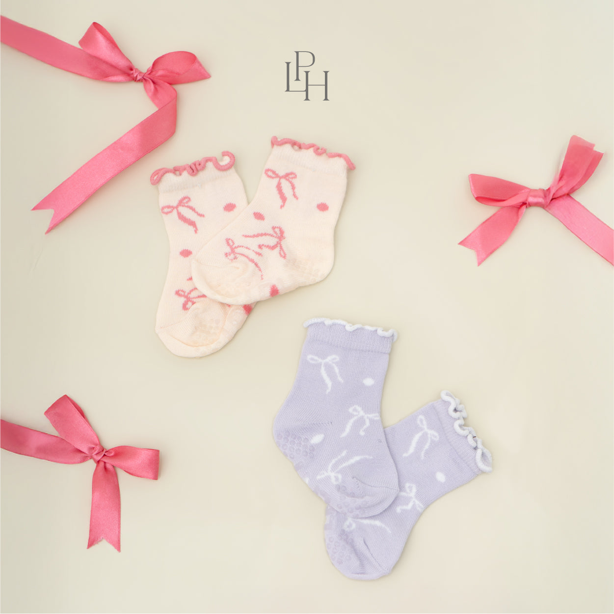 Ruffle High Socks 1.0