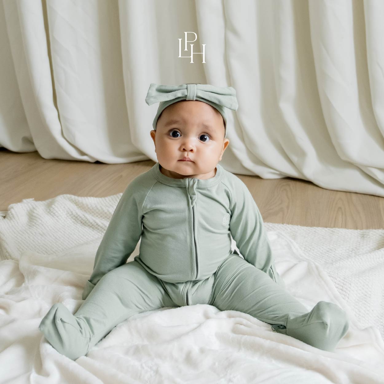 Clover Baby Girl Gift Set