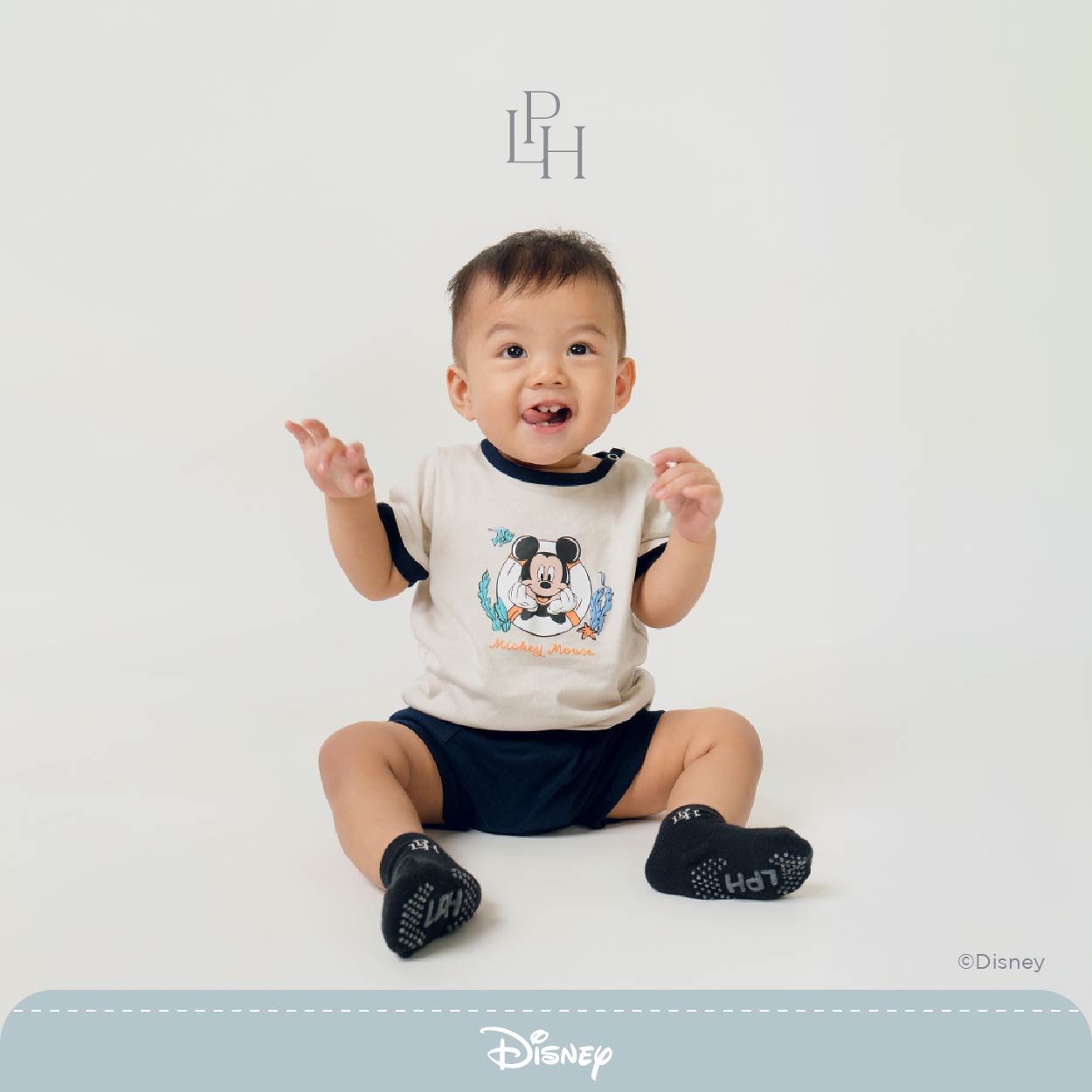 Disney Island Mickey Baby Attire Set